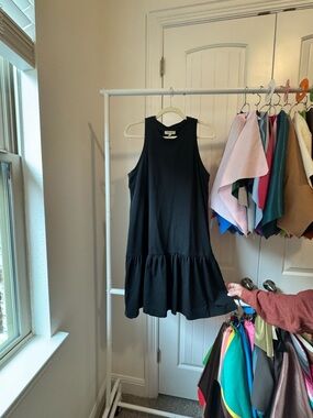 Madewell Black Sleeveless Ruffle-Hem Tunic